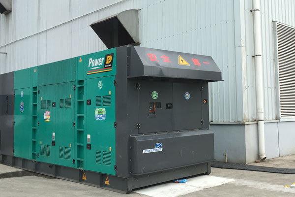 牡丹江燃油滤清器的更换流程是怎样的？