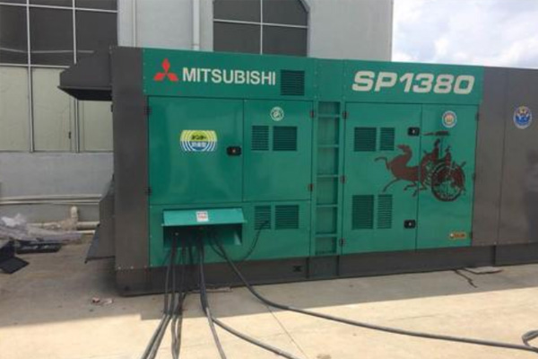 牡丹江为什么有些柴油发电机组的输出电压可以调节？