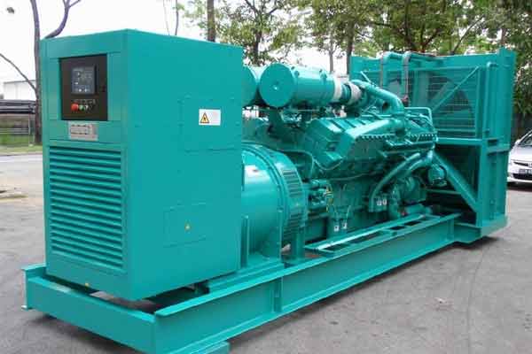 牡丹江柴油发电机组电压不稳定怎样维修？