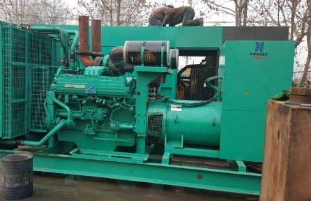 牡丹江发电机组如何判断水冷式机油散热器内部是否需要清洗？